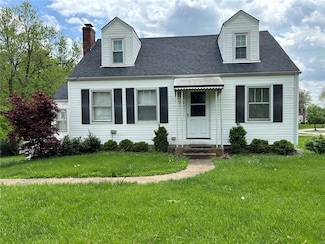 590 Kehrs Mill Rd, Ballwin, MO 63011