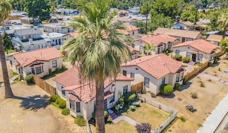 1612 1st St, Bakersfield, CA 93304