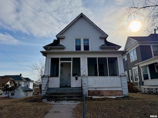 1315 W 13th St, Davenport, IA 52804
