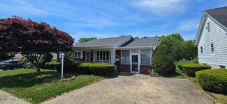 104 Parkcrest Dr, Duryea, PA 18642