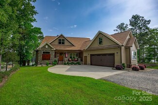 1099 Retreat Way, Ridgeway, SC 29130