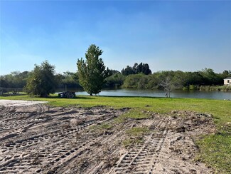 1466 Jerdik Dr, Moore Haven, FL 33471