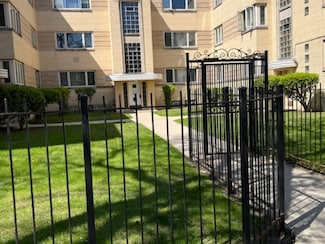 2030 E 72nd Place Unit 3D, Chicago, IL 60649