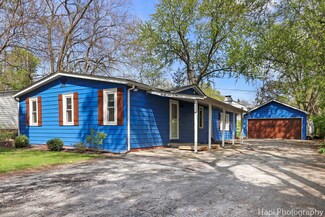 2902 Walnut Dr, Wonder Lake, IL 60097
