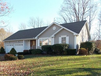 6 Fox Run Cir, Auburn, MA 01501