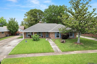7711 Tipperary Dr, Baton Rouge, LA 70808