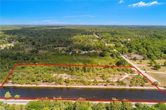 919 4th St SE, Rural Estates, FL 34117