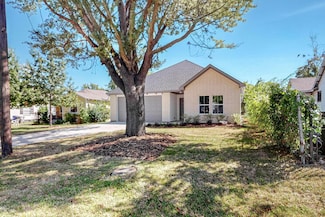 2114 Hulse Blvd, Dallas, TX 75203
