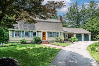 45 Cedar Hill Rd, Newtown, CT 06470