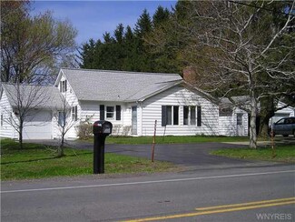 2961 Bullis Rd, Elma, NY 14059