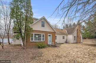 10975 Joy Ln, Hopkins, MN 55305