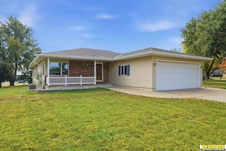 1732 N 10th St, Nebraska City, NE 68410