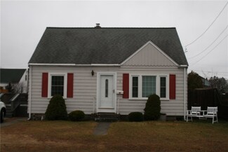 7 Ash Ave, Cranston, RI 02910