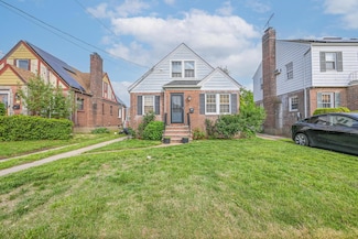 49 Union St, Valley Stream, NY 11580