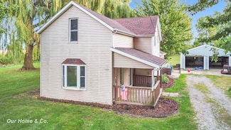 2818 E Brooks Rd, Freeland, MI 48623