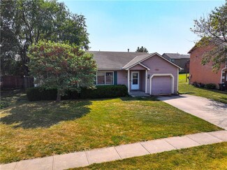 141 W Skylark St, Gardner, KS 66030