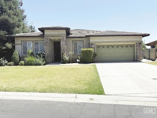 5406 Pelican Hill Dr, Bakersfield, CA 93312