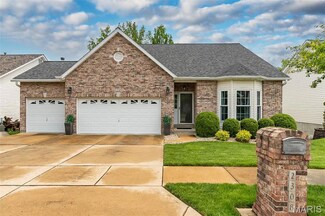 2308 Principia Dr, Maryland Heights, MO 63043