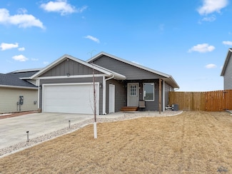 207 Diamond Ridge Blvd, Rapid City, SD 57703
