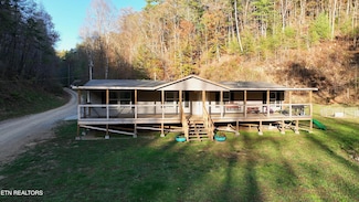 593 Cane Creek Mountain Rd, Tellico Plains, TN 37385