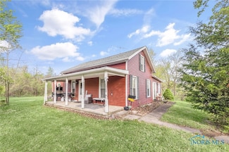 1037 Stevenson St, Napoleon, OH 43545