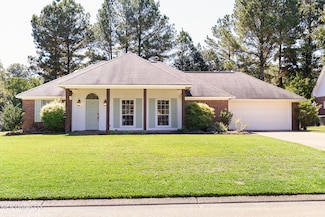 2012 Bayberry Dr, Flowood, MS 39232