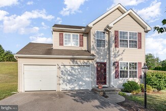 1615 Hampden Dr, York, PA 17408