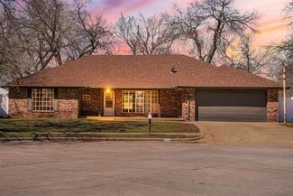 1213 Woodbine Cir, Moore, OK 73160