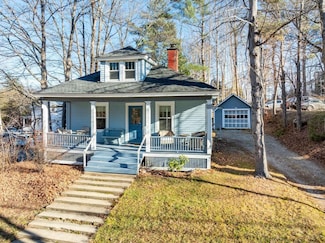 69 Langdon St, Plymouth, NH 03264