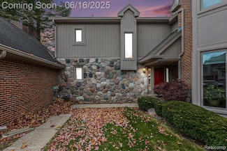 1188 Stonecrest Dr Unit 5, Bloomfield Hills, MI 48302