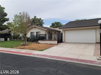 600 Woodmount Dr, Las Vegas, NV 89107