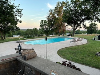 1561 E Country Club Dr, Vinita, OK 74301