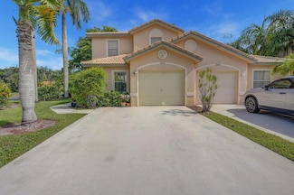 10673 Pelican Dr, Wellington, FL 33414
