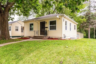 1814 E 13th St, Davenport, IA 52803