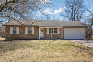 408 Springwood Place Ct, Florissant, MO 63031