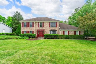 1747 Maple Ln, Dayton, OH 45432