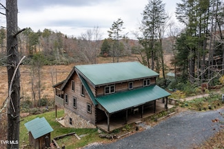368 Ripshin Lake Rd, Roan Mountain, TN 37687