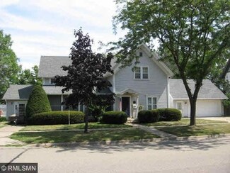 214 N High St, Lake City, MN 55041