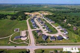 7131 Alvie Ln, Bettendorf, IA 52722