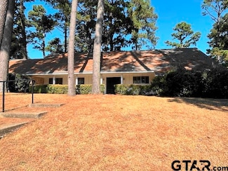 2716 Roanoke Ln, Tyler, TX 75701