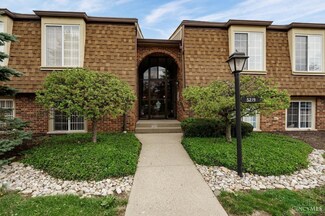 5211 Eaglesnest Dr, Cincinnati, OH 45248