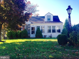 26 Locust Rd, Morton, PA 19070