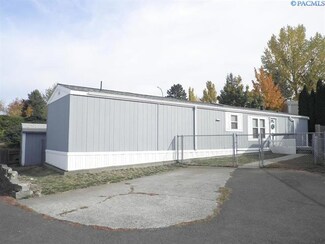 260 NW Golden Hills Dr Unit 13, Pullman, WA 99163