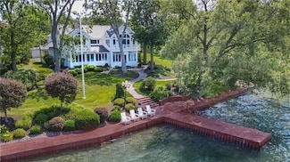 3217 E Lake Rd, Skaneateles, NY 13152