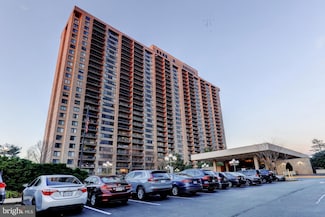 3701 S George Mason Dr Unit 303N, Falls Church, VA 22041