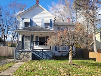 447 8th St, Struthers, OH 44471