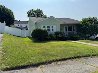 89 Westview Rd, Worcester, MA 01602