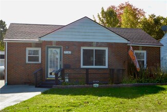 21183 Westwood Rd, Cleveland, OH 44126