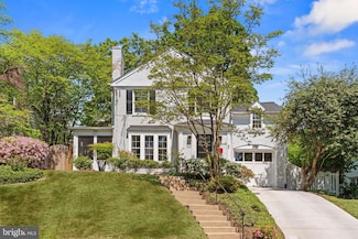 7616 Lynn Dr, Chevy Chase, MD 20815