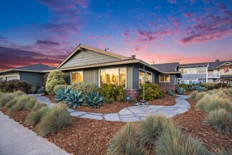 2032 W Cliff Dr, Santa Cruz, CA 95060
